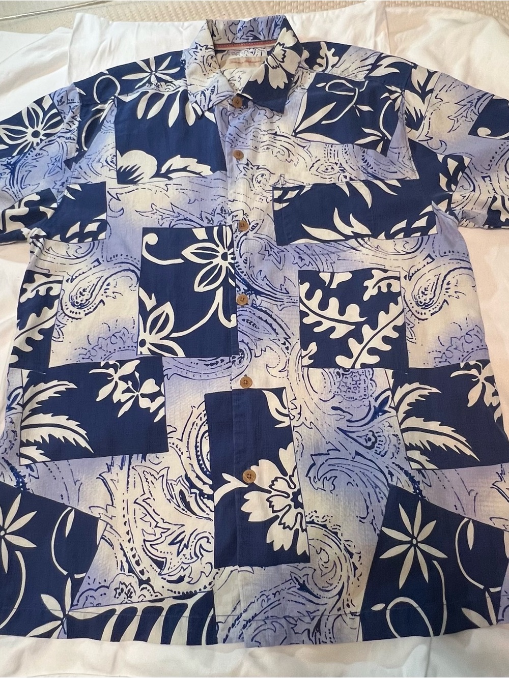 Tommy Bahama Blue Patchwork Floral Button-Down Shirt 100% Silk
